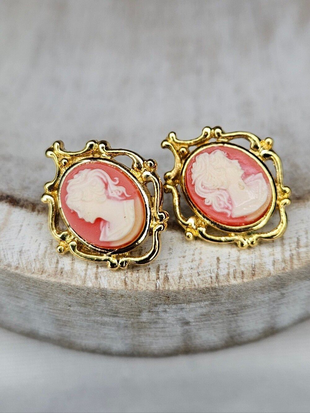 Vintage Cameo Stud Earrings Red Faux Carnelian Crown Gold Tone
